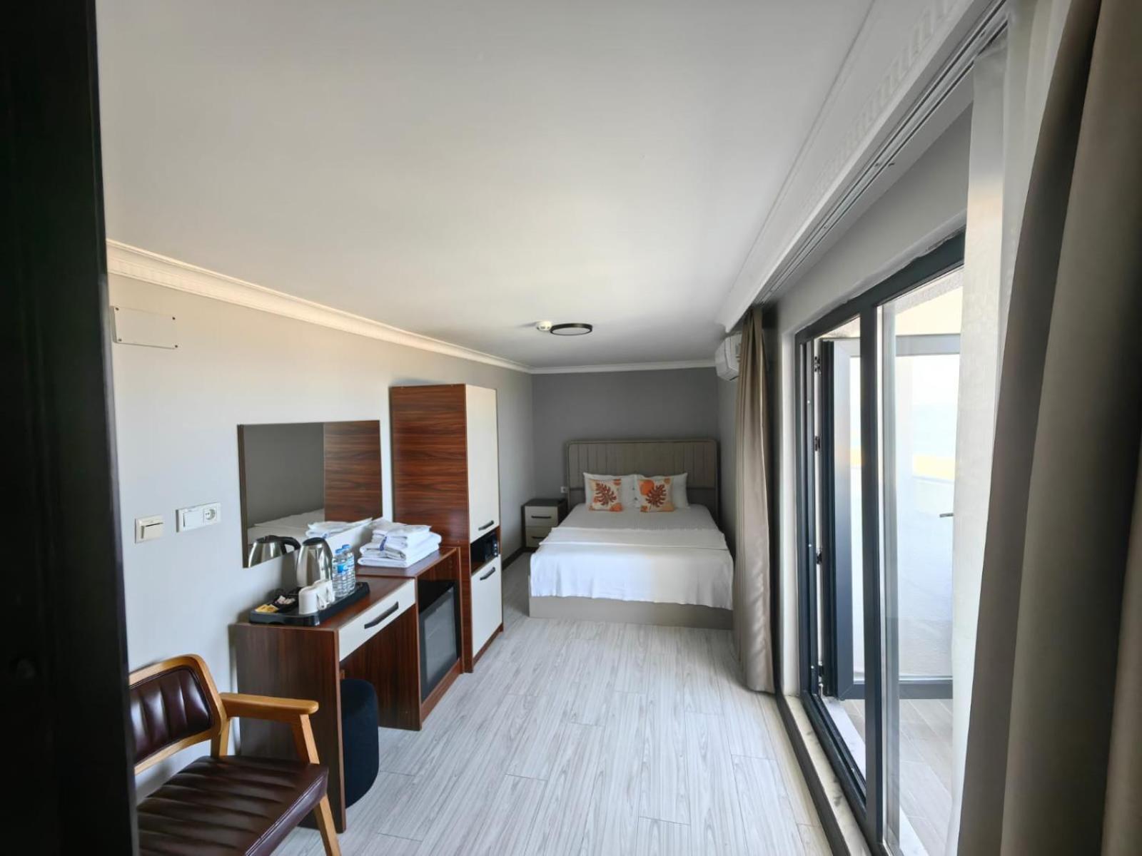 Airport Kumsal Otel 3*